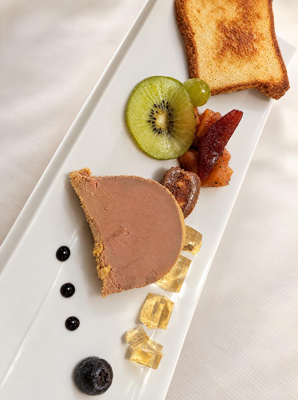 Terrine de foie gras et sa brioche