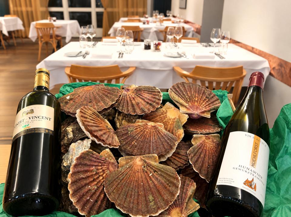 Coquilles Saint-Jacques et vins de fête